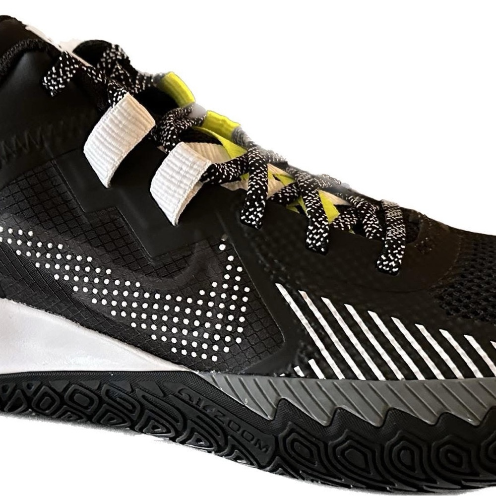 Black and White Athletic Sneakers - Kyrie Irving